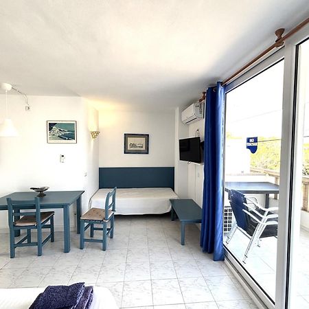 Apartamentos Can Marsalet Пуерто Колом Екстериор снимка