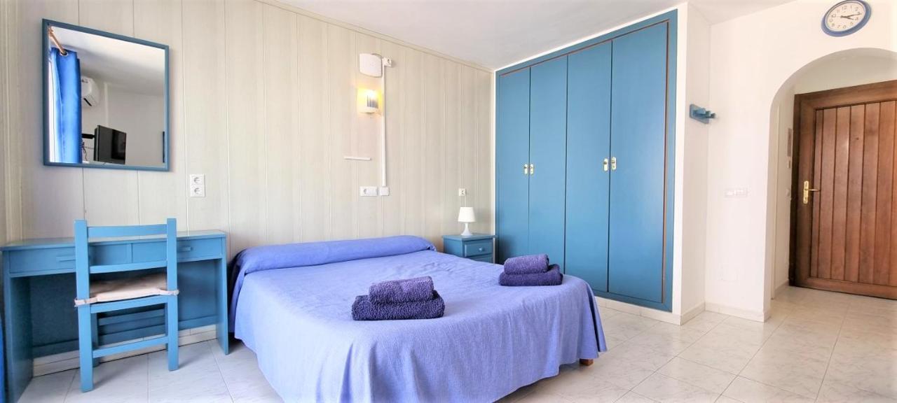 Apartamentos Can Marsalet Пуерто Колом Екстериор снимка