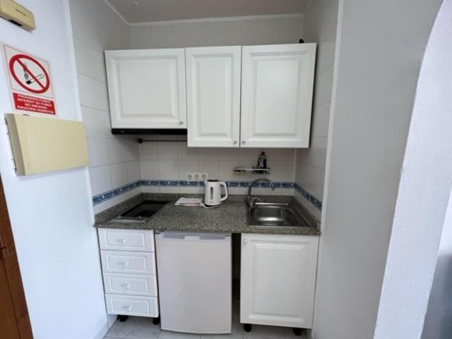 Apartamentos Can Marsalet Пуерто Колом Екстериор снимка
