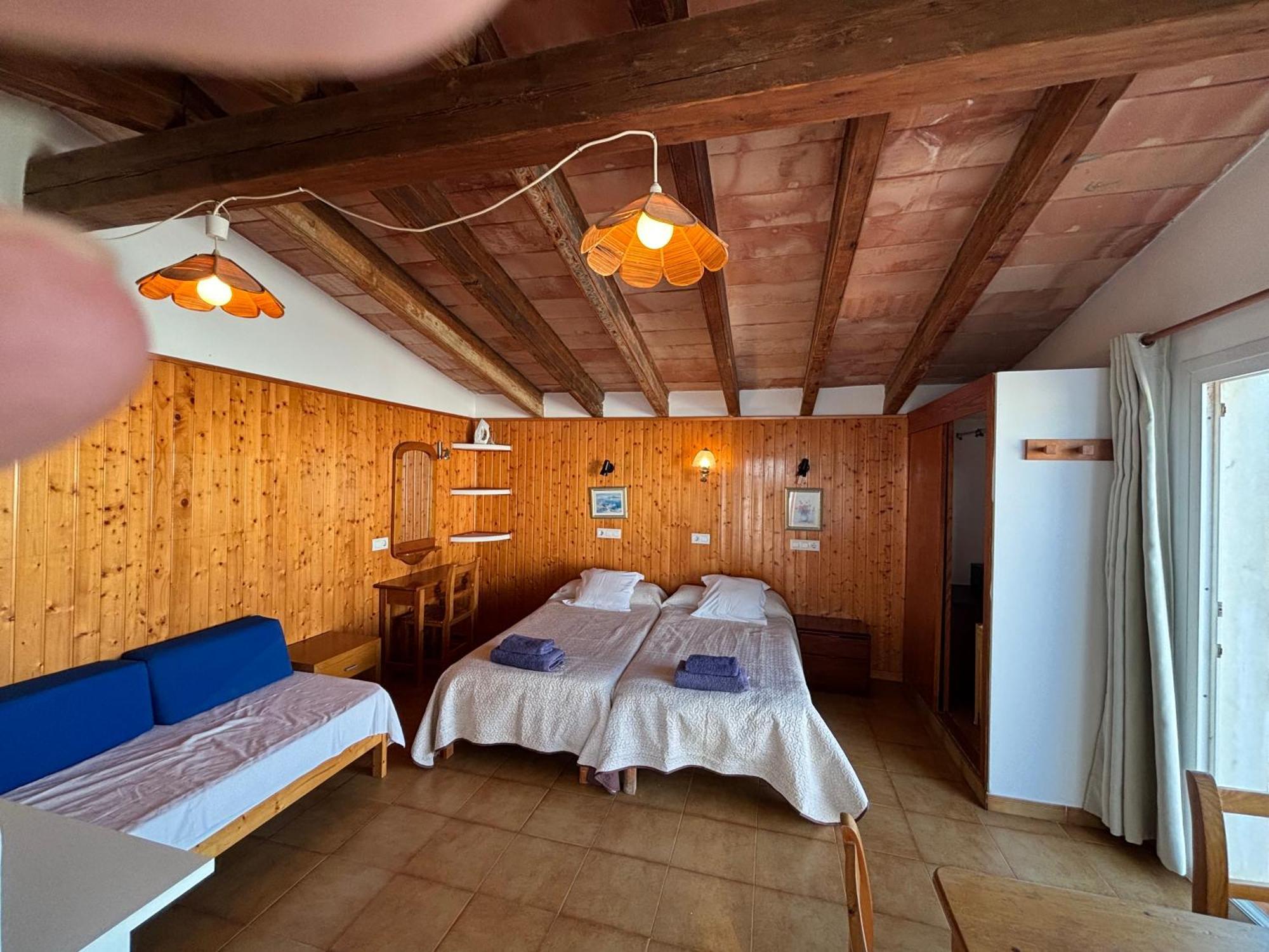 Apartamentos Can Marsalet Пуерто Колом Екстериор снимка