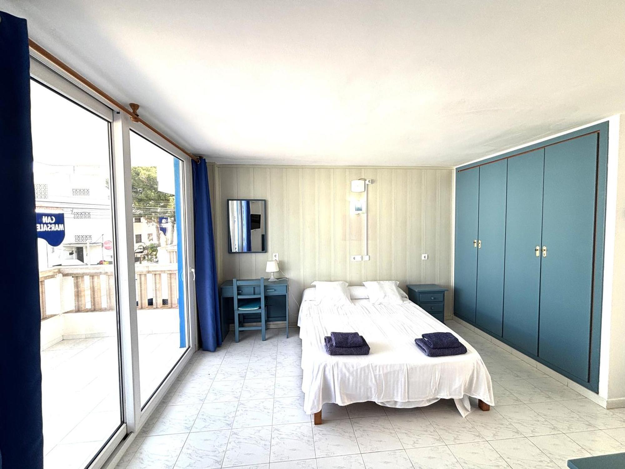 Apartamentos Can Marsalet Пуерто Колом Екстериор снимка